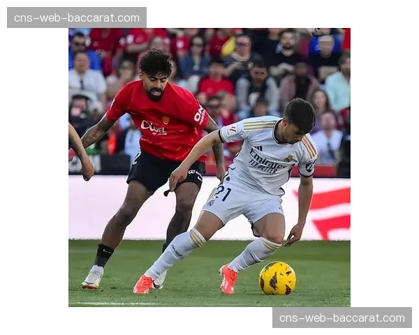 利物浦2-0富勒姆巩固欧冠席位，止住连败颓势